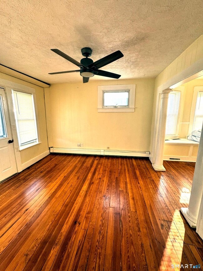 Building Photo - 175 Wilson St