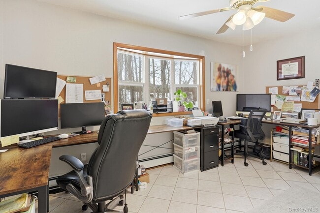 Building Photo - 946 NY-311