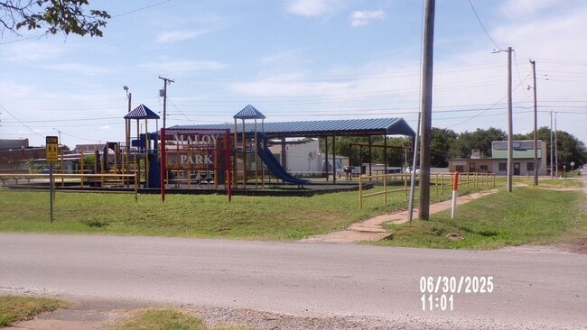 Building Photo - Mobile Home in Cache, Ok