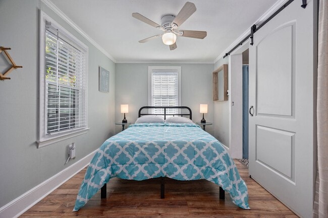Building Photo - SNOWBIRD RENTAL- Pura Vida Cottage 4 Block...