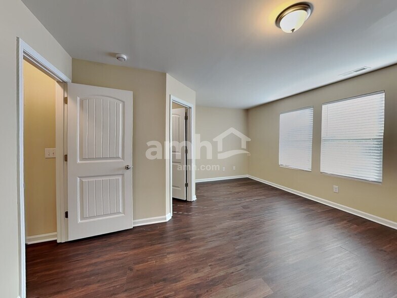 Building Photo - 14308 Foxcroft Rd