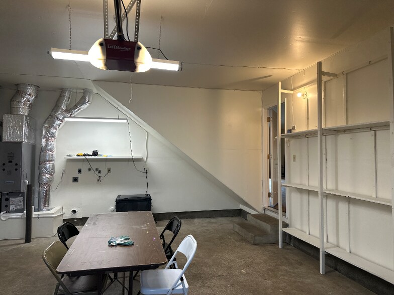 Building Photo - 4533 Hillview Ct