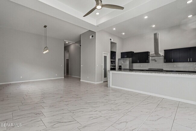 Building Photo - 13349 Cinderford Ave