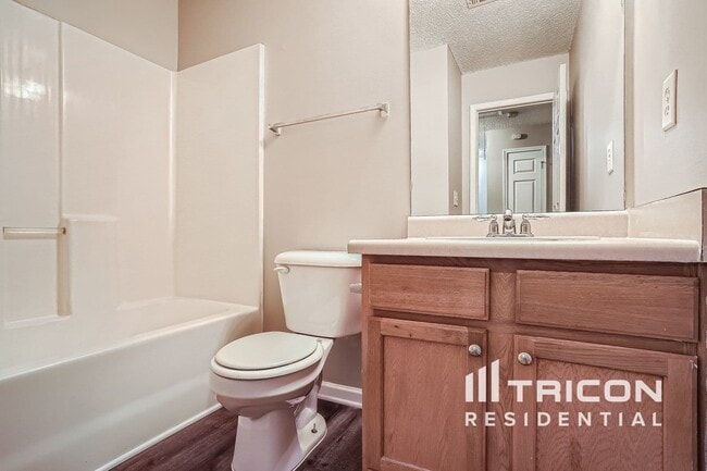 Building Photo - 1305 Maple Valley Ct