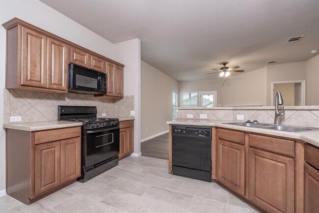 Building Photo - 806 Bedford Ct