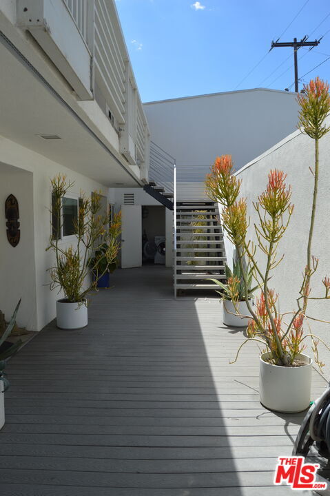 Building Photo - 20638 Pacific Coast Hwy