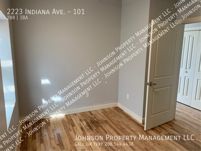 Building Photo - Charming, Remodeled 2-Bed Apartment with A...