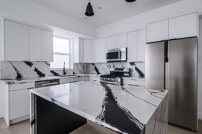 Building Photo - New Construction Townhome | 3 Bed + 3 Bath...