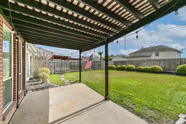 Building Photo - 9910 Brook Meadow Ln