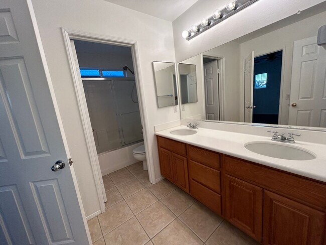 Building Photo - 45238 Miro Cir