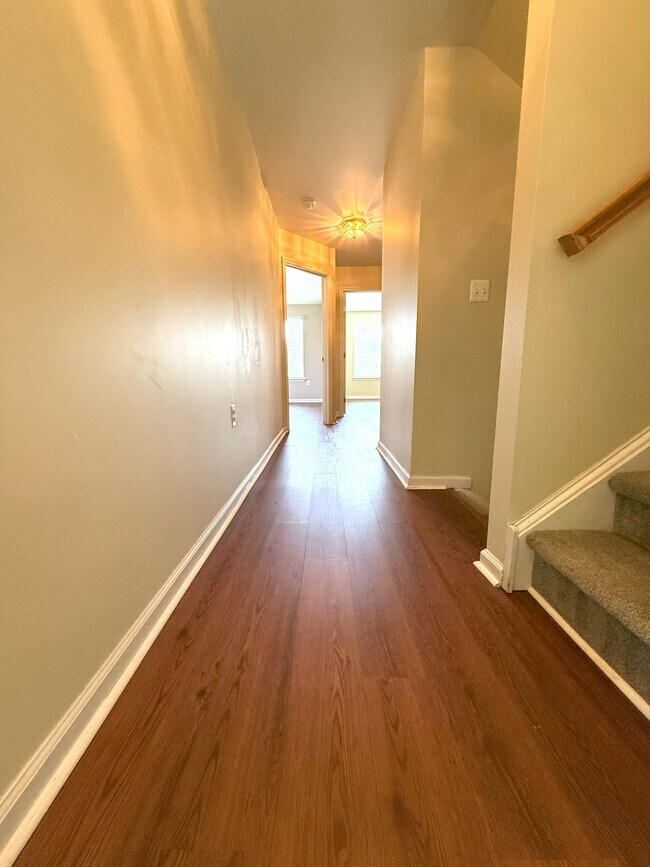 Building Photo - 379 Wheatfield Cir