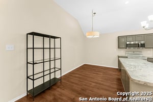 Building Photo - 5870 Spring Cabin