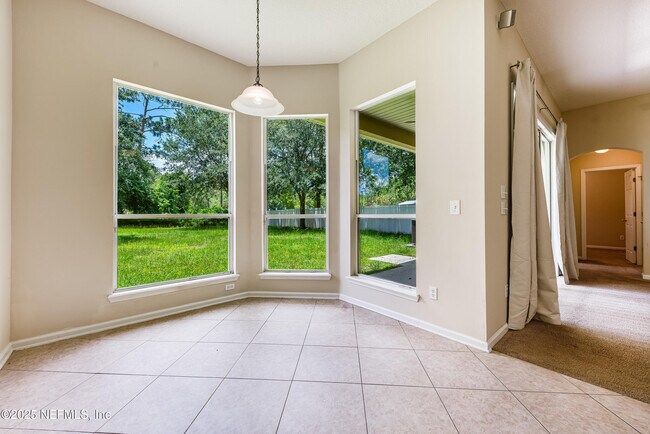 Building Photo - 14000 Red Rock Lake Dr