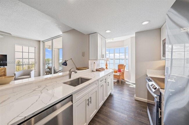 Building Photo - 5800 NE Island Cove Way