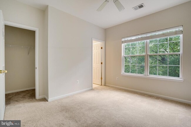 Building Photo - 6490 Tayack Pl