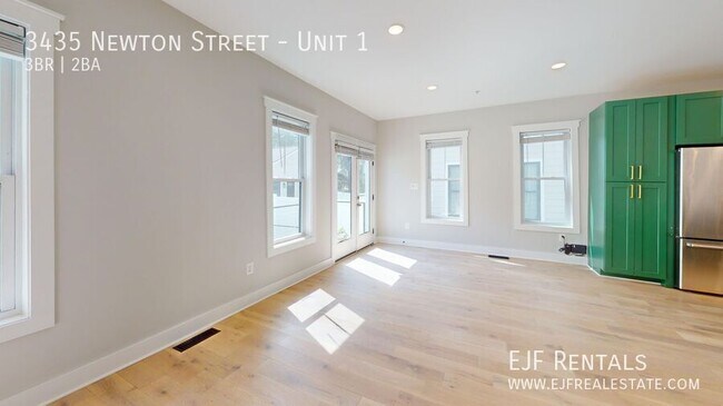 Building Photo - 3435 Newton St