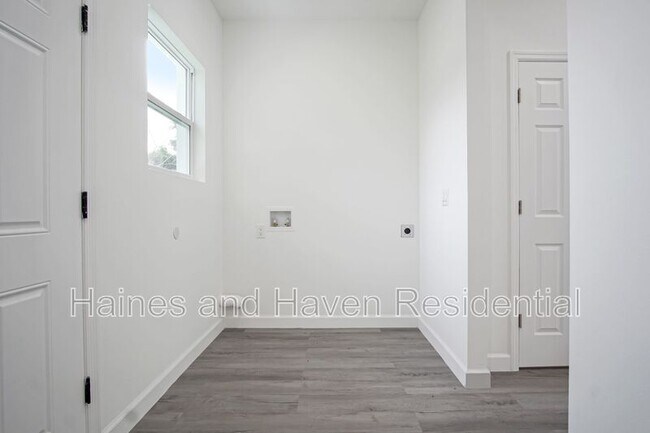 Building Photo - 308 Pearl St