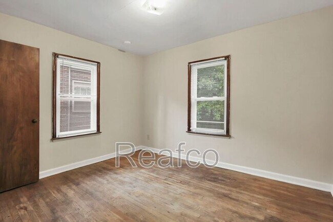 Building Photo - 53 S Burgess Ave