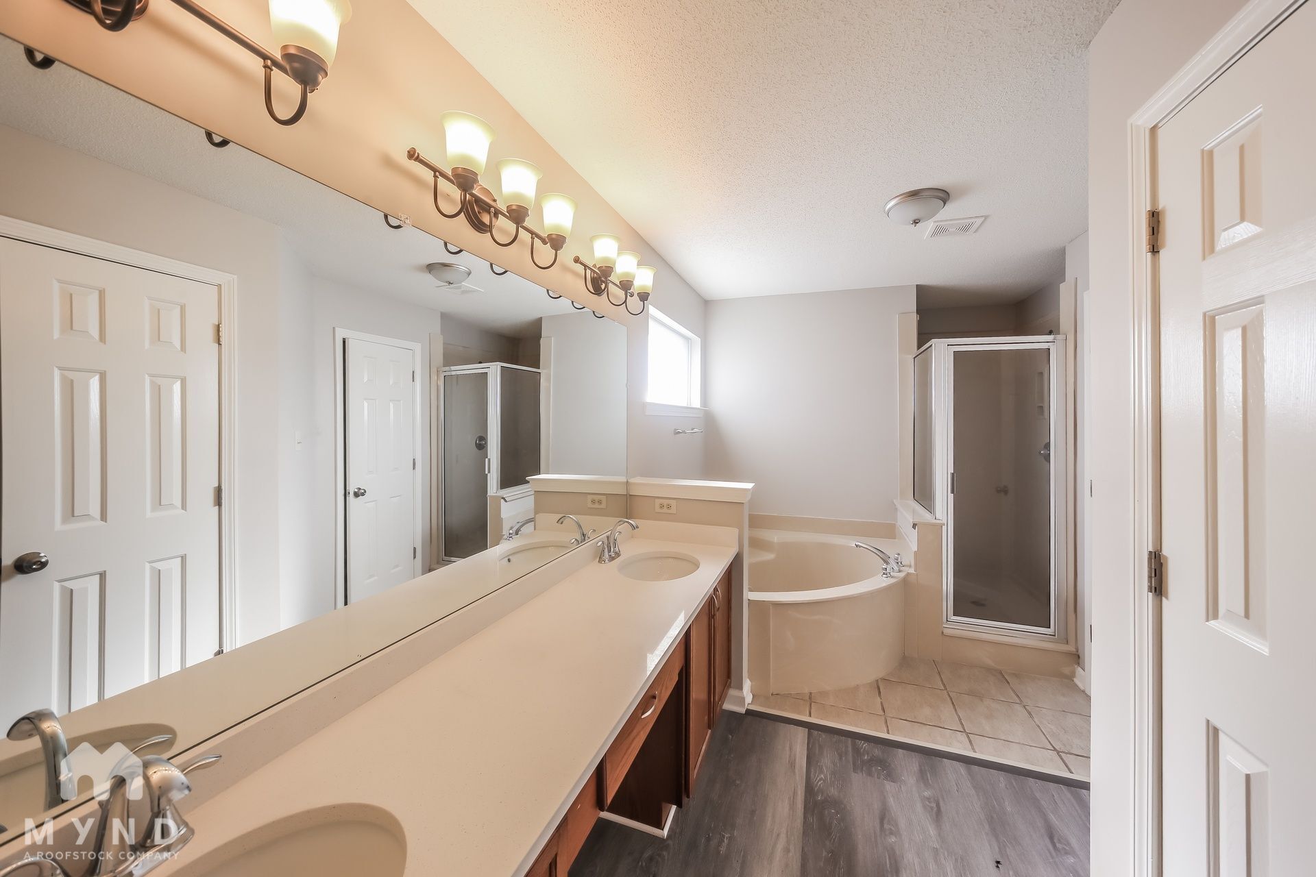 Building Photo - 7384 Hunters Forest Cove