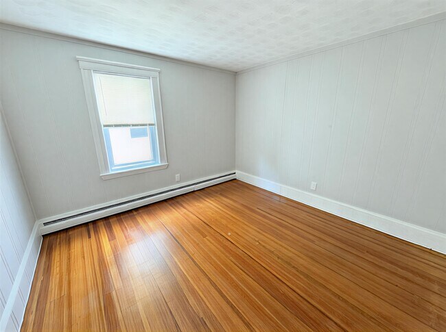 Building Photo - 8 Arthur St