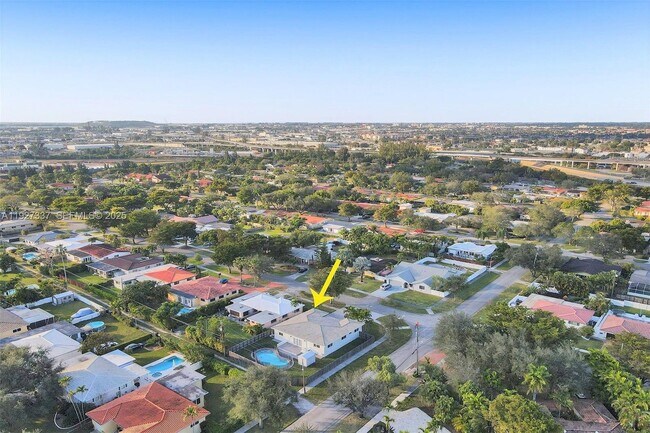 Building Photo - 1102 Meadow Lark Ave