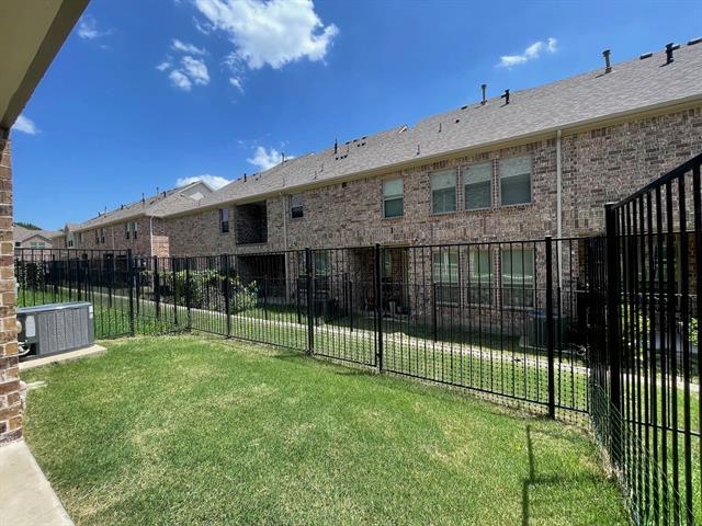 Building Photo - 538 Teton St