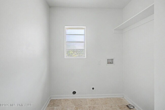 Building Photo - 9424 Daisy Vestry Rd