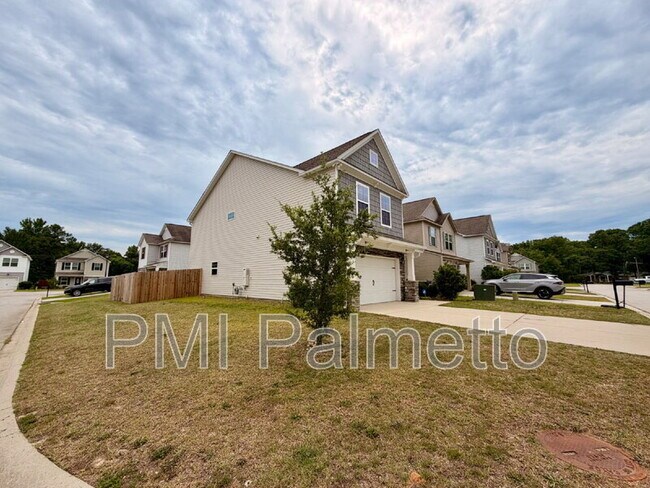 Building Photo - 147 St George Rd