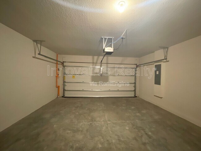 Building Photo - 2548 Sweet Viburnum Wy