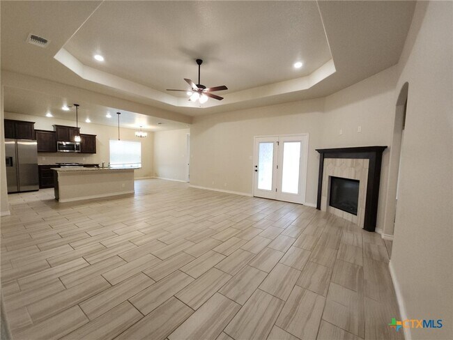 Building Photo - 213 Cammie Dr