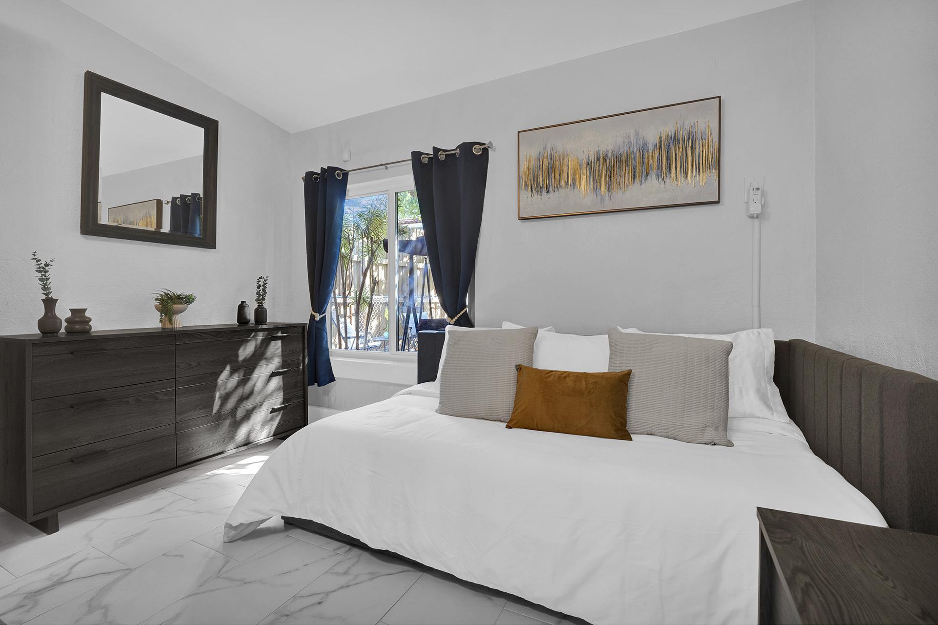 Guest Bedroom - 2440 SW 19th Ave