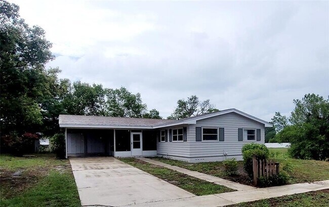 Building Photo - 4509 Collins Rd