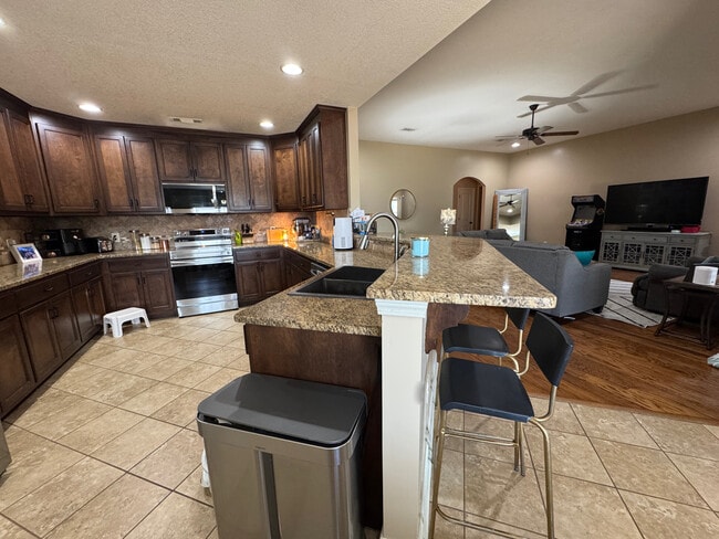 Building Photo - 61 Boulder Dr