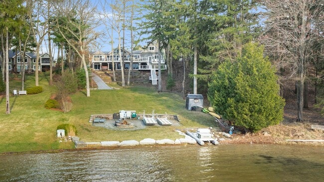 Building Photo - Stunning 5-Bed, 4.5-Bath Custom Home on Du...