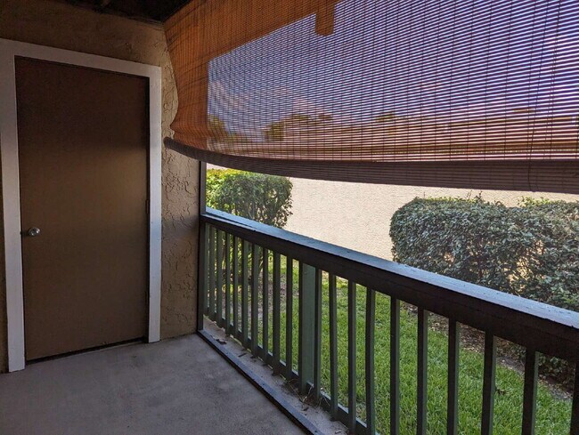 Building Photo - Charming 1-Bedroom Condo Retreat in Melbou...