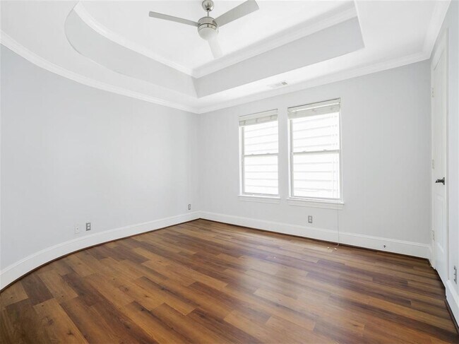 Building Photo - 4274 Childress St