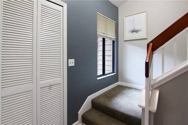 Building Photo - 875 Wimbledon Dr