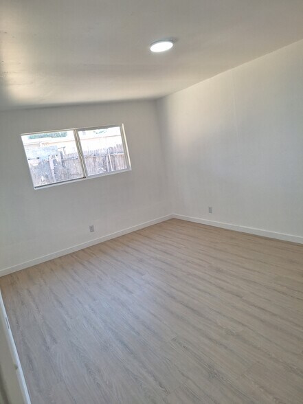 Building Photo - 110 Ponce De Leon Ave