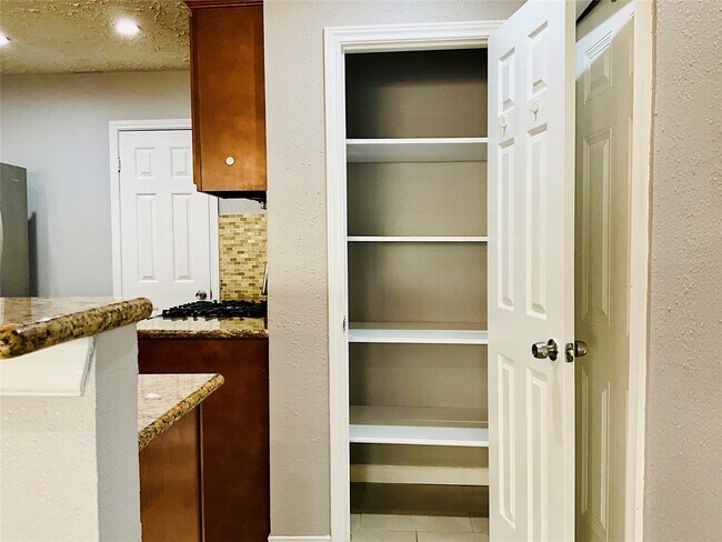 Building Photo - 11827 Moss Branch Rd