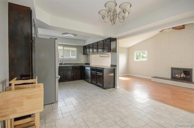 Building Photo - 37718 Douglas Ct