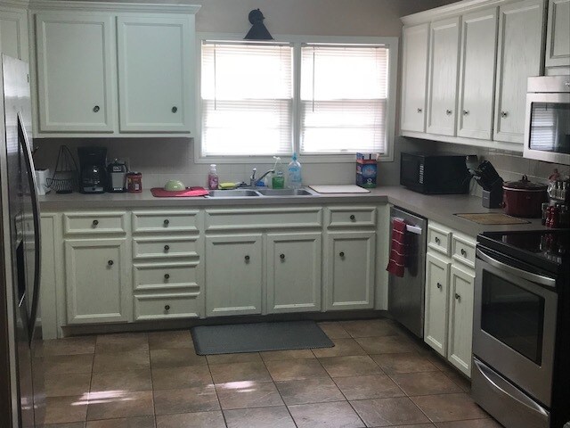 Building Photo - 2706 28th St