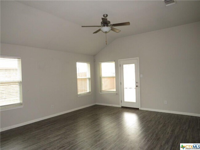 Building Photo - 6609 Catherine Dr