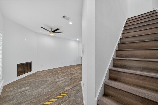 Building Photo - 12691 Briar Patch Dr