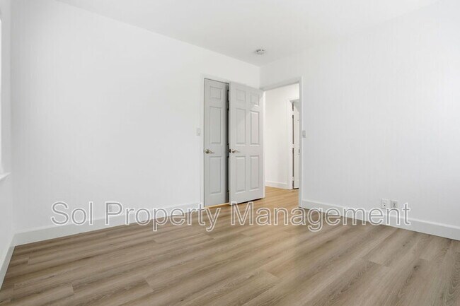 Building Photo - 2625 Howe St