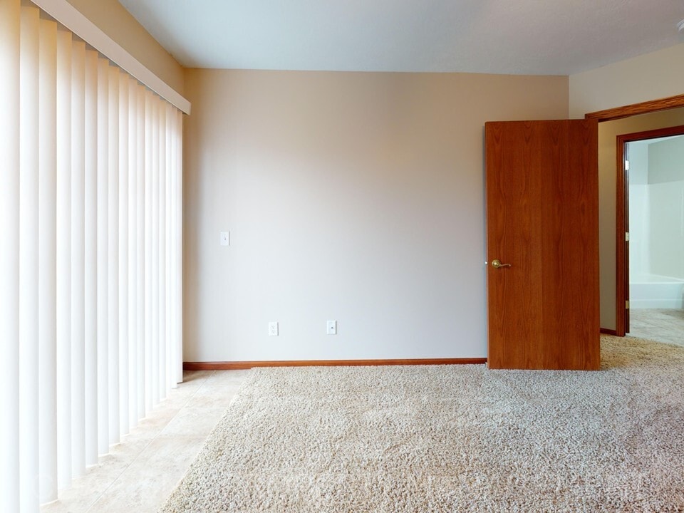 Building Photo - 304 Harvest Trl