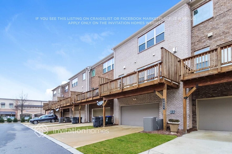 Building Photo - 826 Sunset Park Dr