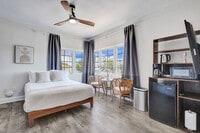 Building Photo - 8118 Harding Ave