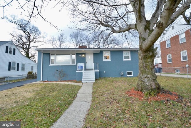 Primary Photo - 109 Iroquois Way