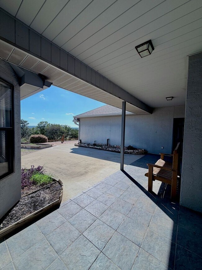 Building Photo - 6780 Braden Cir