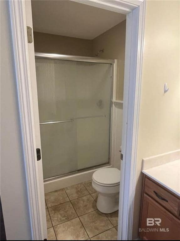 Building Photo - 124 Oakwood Ave